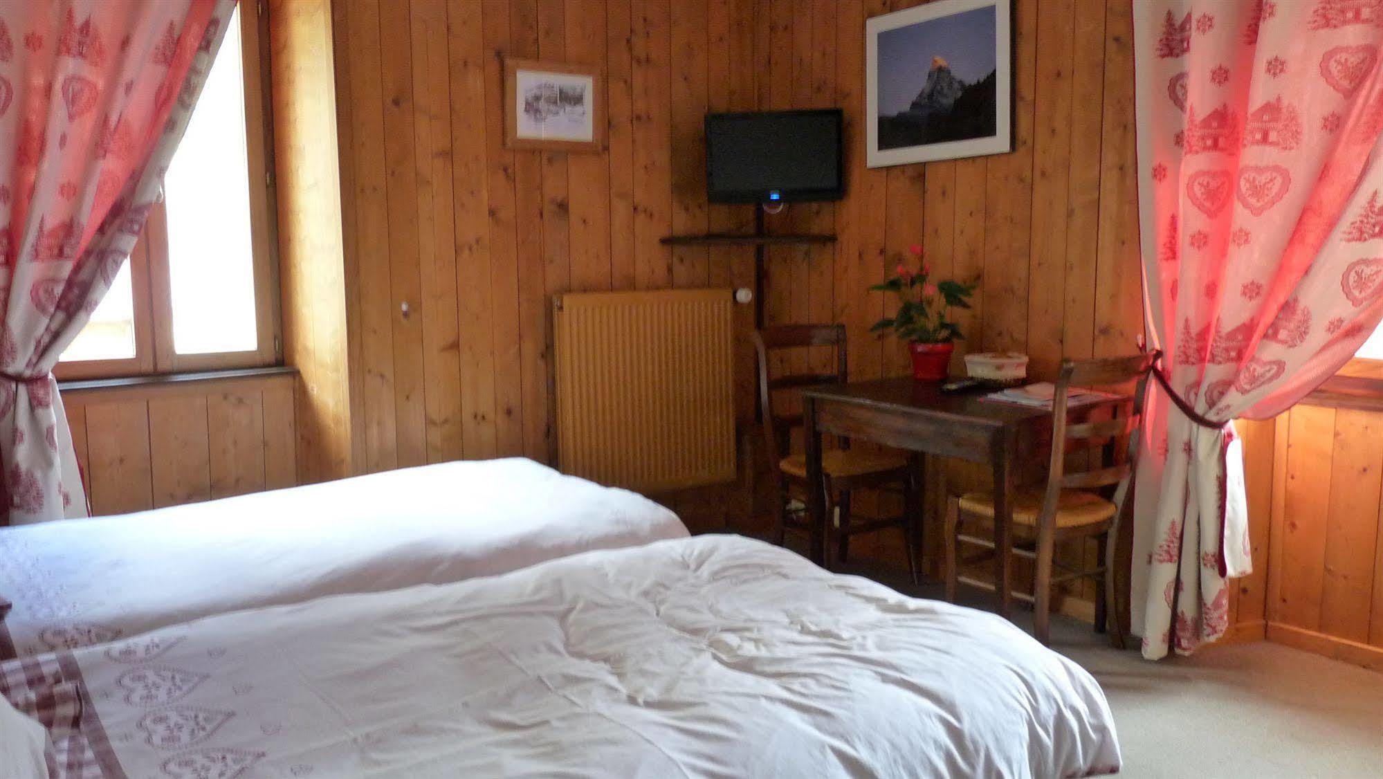 Auberge Les Gorges De La Diosaz Servoz Extérieur photo